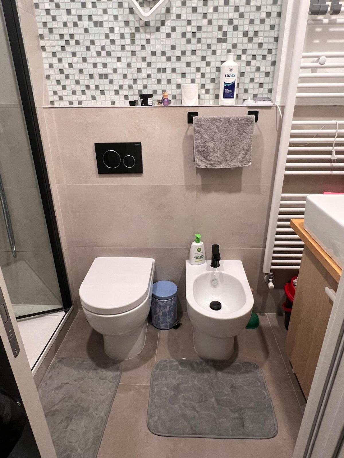 Cosy Nest Apartment Савона Екстер'єр фото